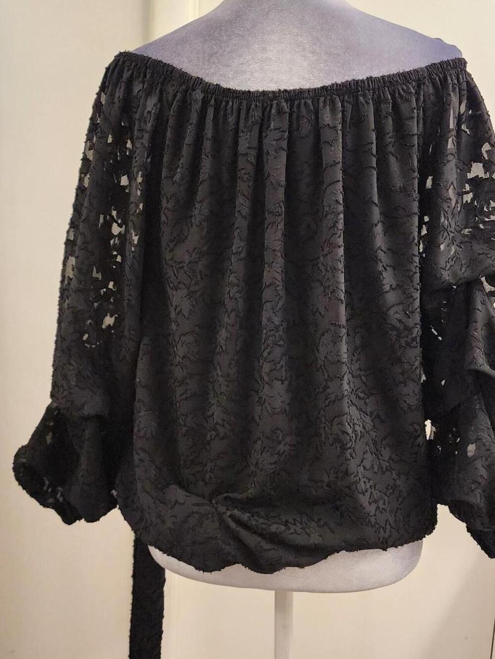 Vince Camuto black off-the-shoulder floral lace blouse with ruffled tie-sleeves. - Picture 6 of 7